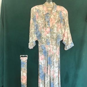 Long floral dress with belt